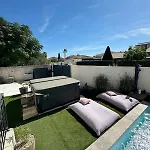 Cosy 6 Pers Avec Billard ,piscine ,jacuzzi Et Jardin * Lunel-Viel