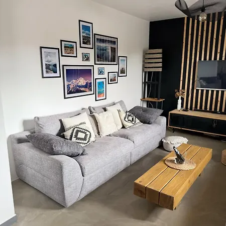 Cosy 6 Pers Avec Billard ,piscine ,jacuzzi Et Jardin וילה