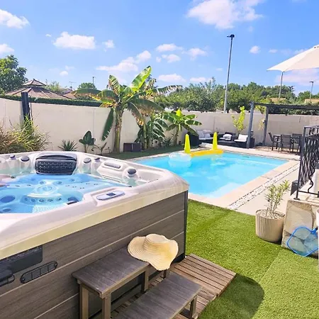 Cosy 6 Pers Avec Billard ,piscine ,jacuzzi Et Jardin