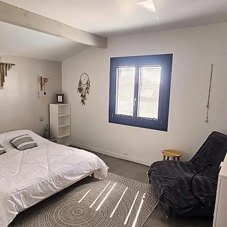 Cosy 6 Pers Avec Billard ,piscine ,jacuzzi Et Jardin Vila *