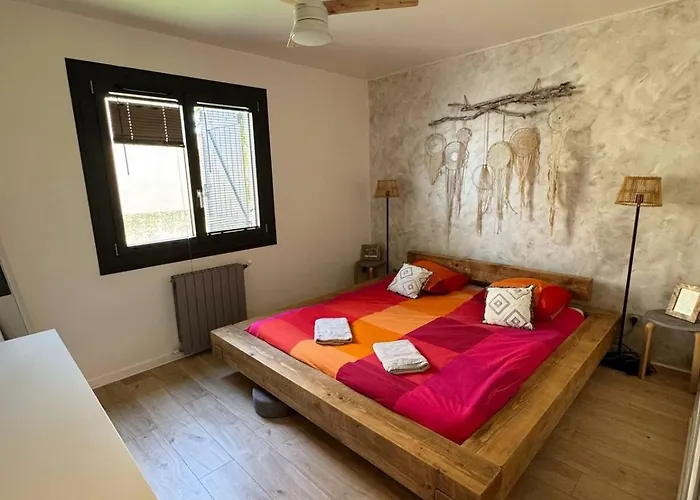 Cosy 6 Pers Avec Billard ,piscine ,jacuzzi Et Jardin Vila