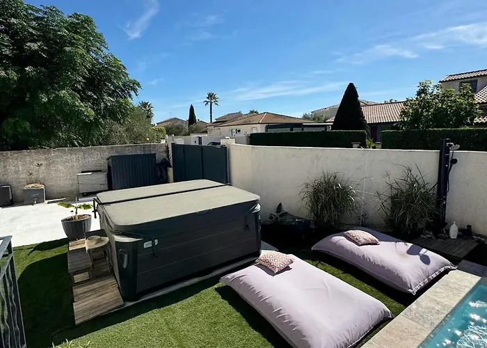 Cosy 6 Pers Avec Billard ,piscine ,jacuzzi Et Jardin * Lunel-Viel
